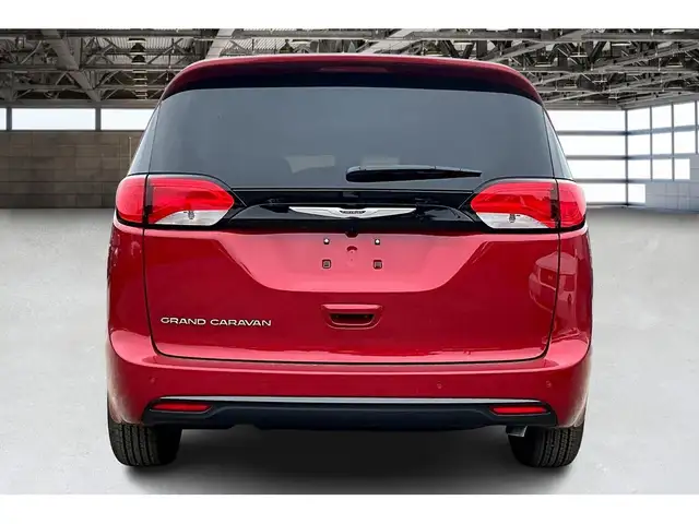 2025 Chrysler Grand Caravan SXT | 10.1\' Touch Screen | Leather - Photo 4
