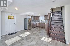 ALL INCLUSIVE. Spacious 3 Bedroom 2.5 Bath For Rent In Kitchener - Photo 3