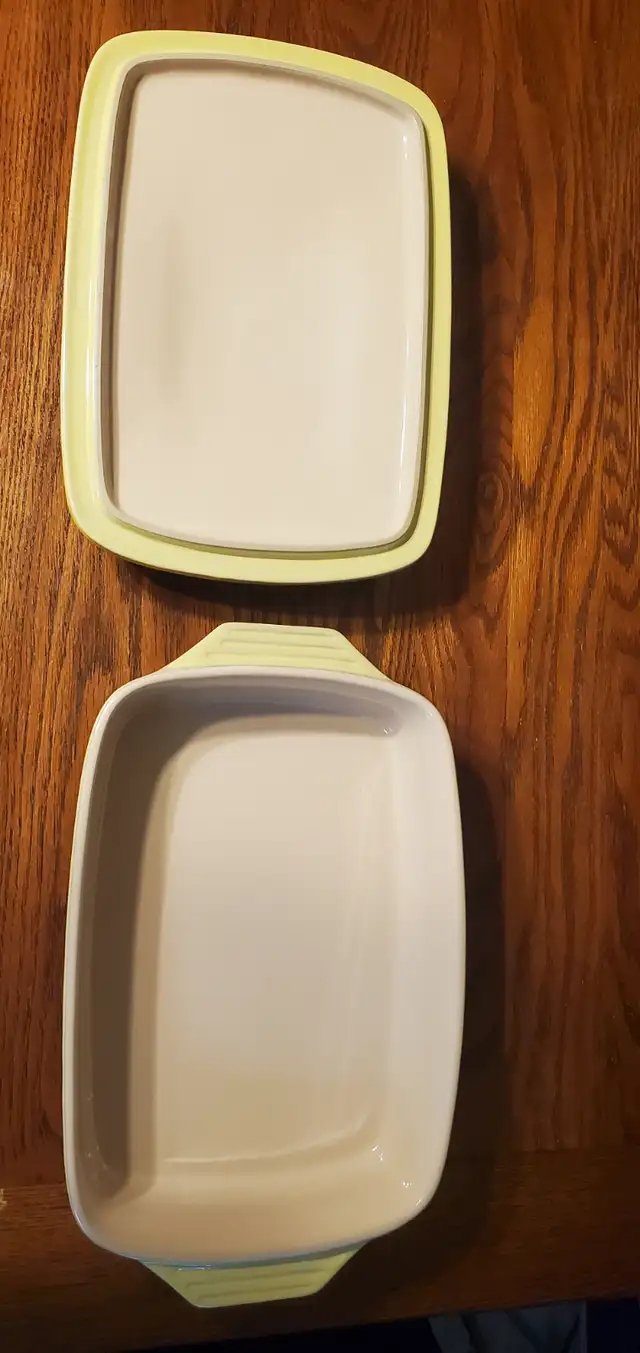 Le Creuset Stoneware Casserole Set - Photo 5