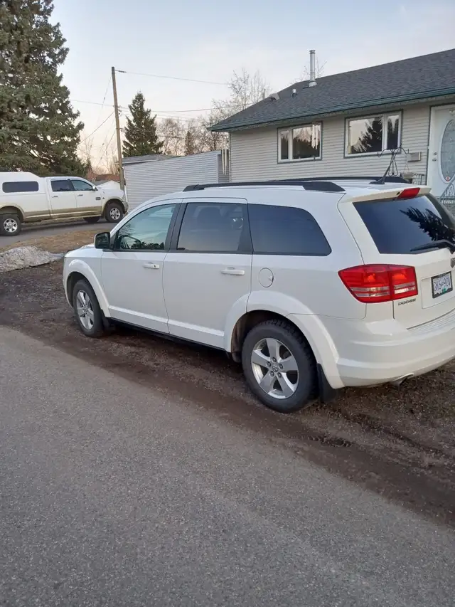 2010 Dodge Journey SXT - Photo 2