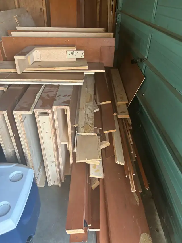 free  wood very good condition got a few nails on them - Photo 4