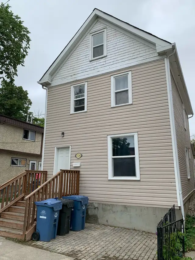 Furnished room for rent - Photo 9