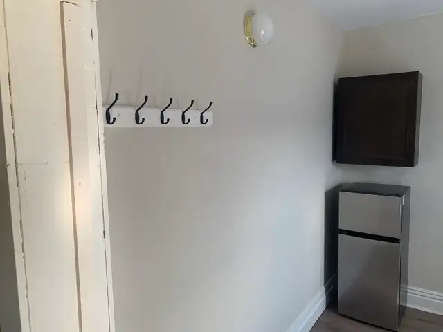 Furnished room for rent - Photo 10