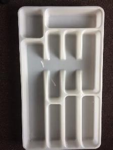 GRAND CONTENANT D'USTENSILES DE CUISINE 20'LONGx11'LARGE: $5.00