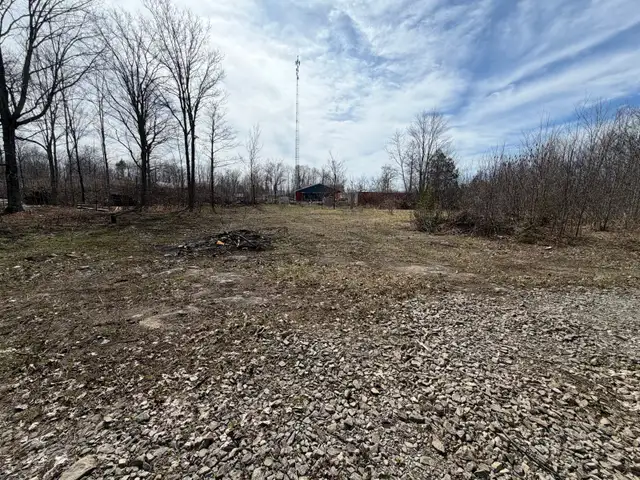 clean fill dump site - easily accessible - Photo 2