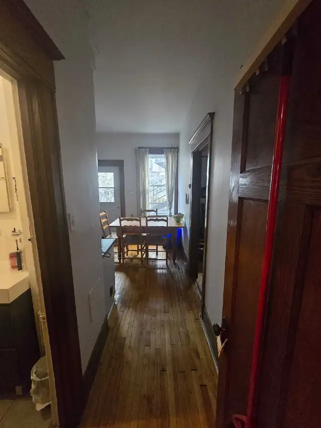 beau 61/2 au RdC avec cachet à louer à Verdun - Photo 5