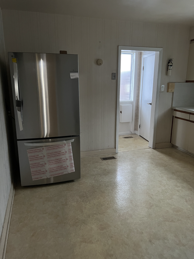 Scarborough house for rent, Lawrence and Midland. - Photo 3