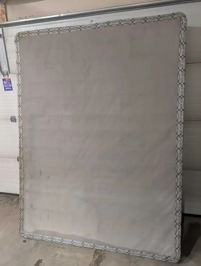 Queen Bed - Can Deliver - Photo 3