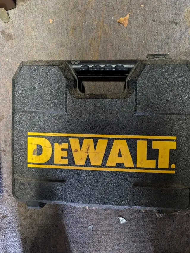 DeWalt Drill - Photo 2
