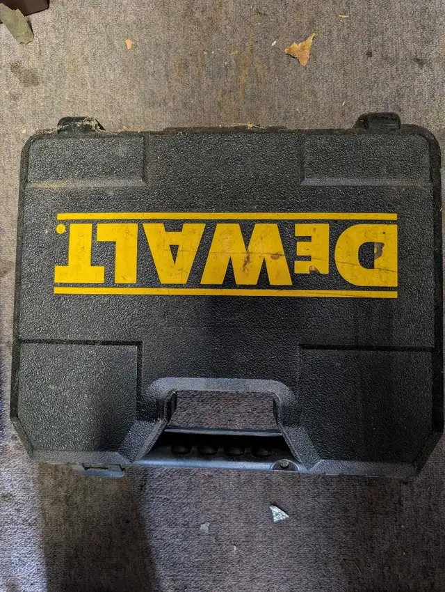 DeWalt Drill - Photo 3