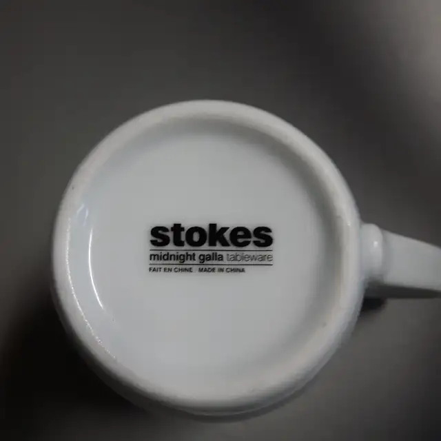 4ASSIETTES,4PLATS,4PETITES ASSIETTES 4 TASSES À CAFÉ: $65.00 - Photo 2