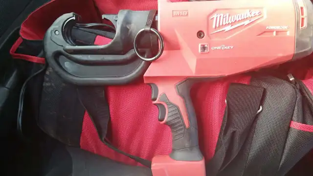 Milwaukee M18 Crimper