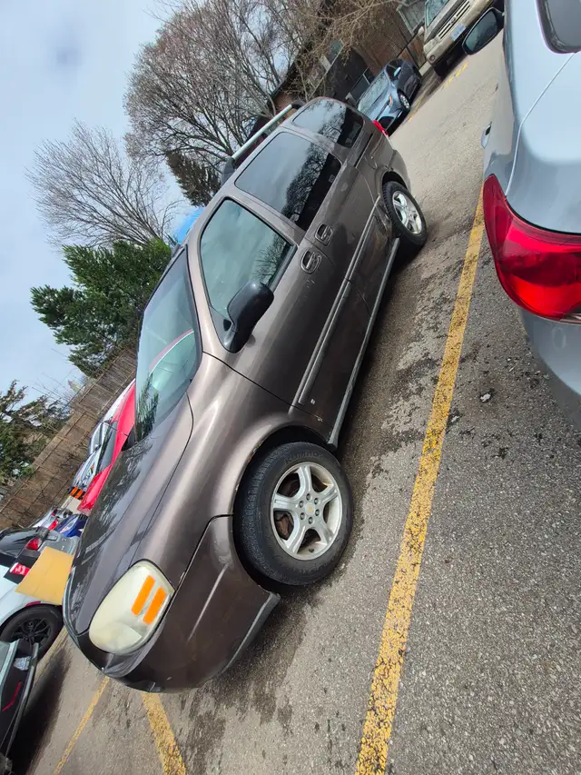 Chevy Uplander - Photo 2