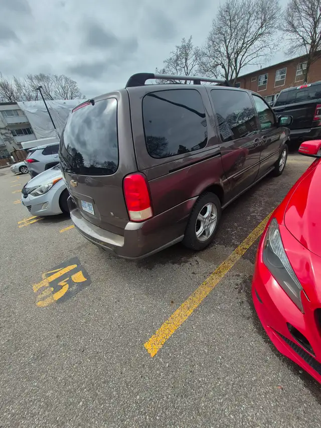 Chevy Uplander - Photo 4