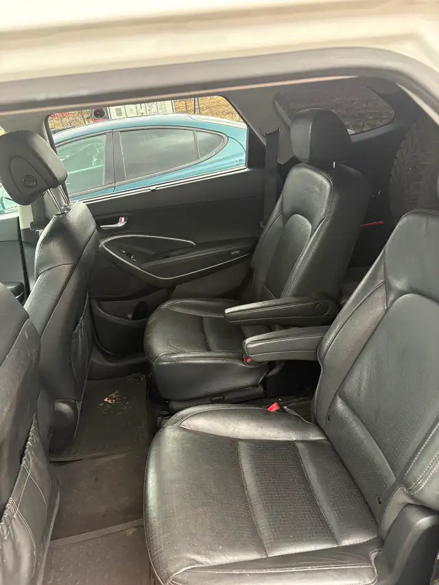 2014 Hyundai SantaFe xl - Photo 6