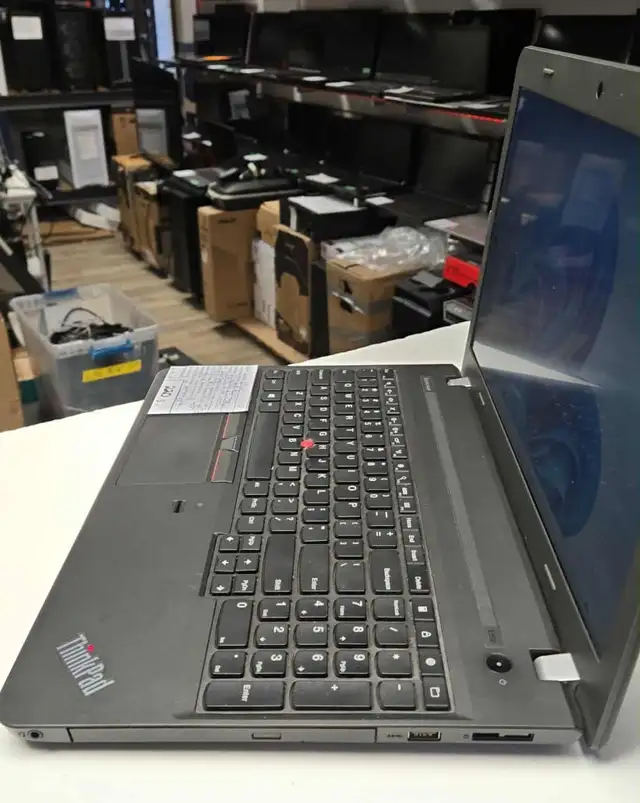 Lenovo ThinkPad E560 – i5 / 16GB / SSD / HDMI – 220$   tx - Photo 3