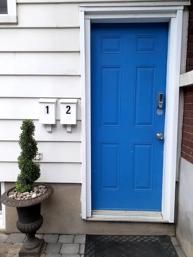 $1350 Fully-Furnished All Inclusive Studio Apartment (Hintonburg - Photo 6