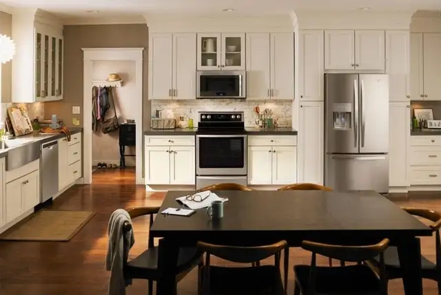 Whirlpool WRF555SDFZ 36' French Door Refrigerator 24.7 Cu. Ft. - Photo 5