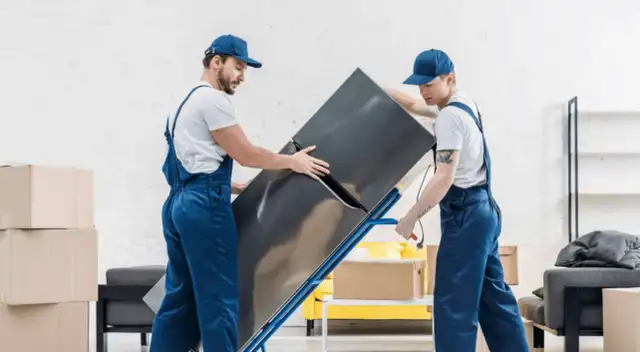 Looking for Swamper/Helper for five ton truck