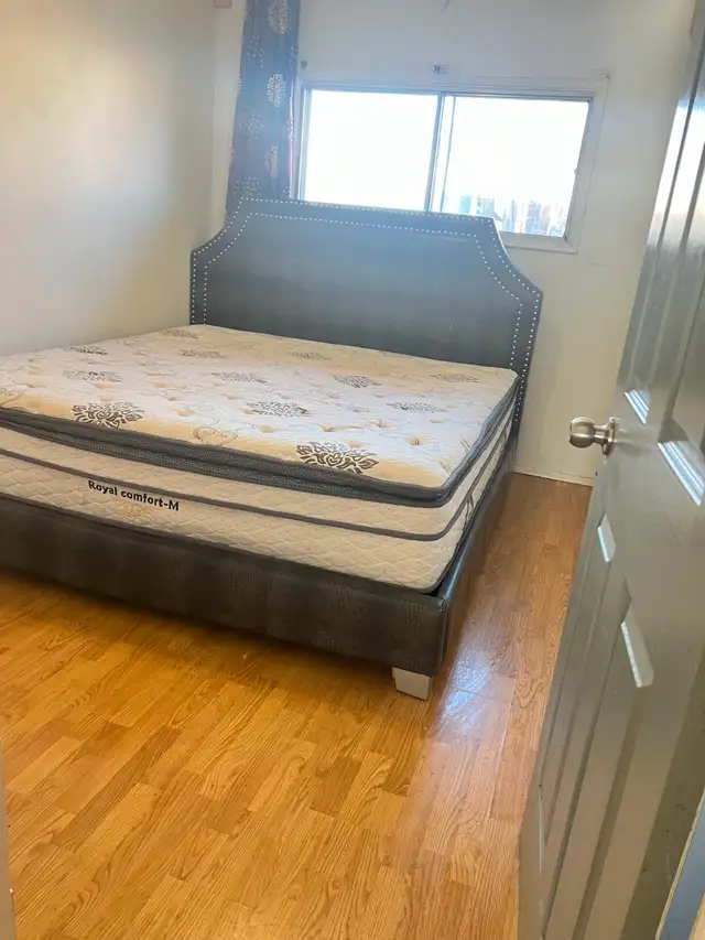 Balcony/All utilities & WiFi included/5 min walk Franklin Train - Photo 2