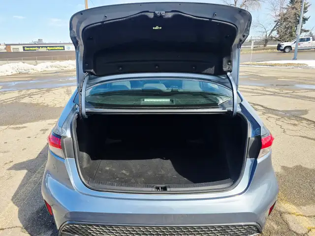 2020 Corolla SE BC vehicle Active title Full service record - Photo 11