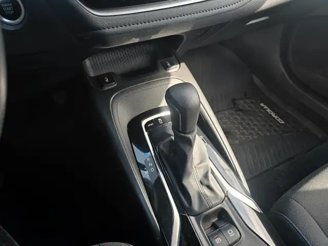 2020 Corolla SE BC vehicle Active title Full service record - Photo 15