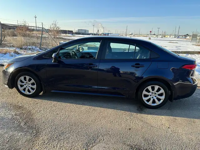 2020 Toyota Corolla LE - Photo 8