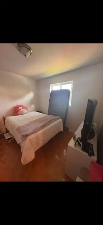 Pointe-aux-trembles beau grand 4 1/2 situé à l'étage