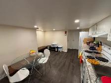 Furnished room summer or one year rental downtown Toronto - Photo 5