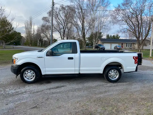 2018 FORD F150 - Regcab 8' box ,lift tailgate -163,000km $14,990 - Photo 3