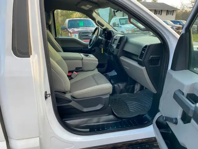 2018 FORD F150 - Regcab 8' box ,lift tailgate -163,000km $14,990 - Photo 12