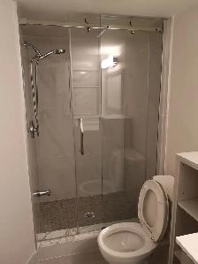 Room with Private Bathroom near Erindale GO Station - Photo 4