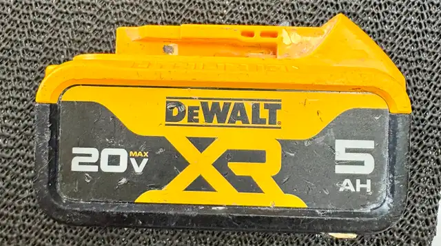 DEWALT 20V Cordless Brushless 2-Speed 30° Framing Nailer DCN692B - Photo 4