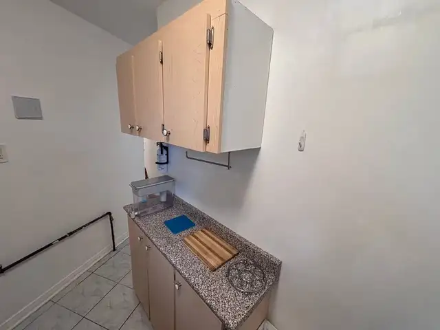 Furnished two bedroom apartment 15 minute walk from UofT and TMU - Photo 6