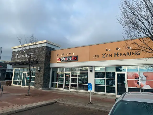 unlocked Galaxy S23 –256GB–Quality Pre Owned with Warranty - Photo 9