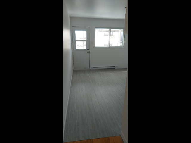 Montréal - BEAU GRAND 4 1/2 COIN HENRI BOURASSA ET PIE IX - Photo 3