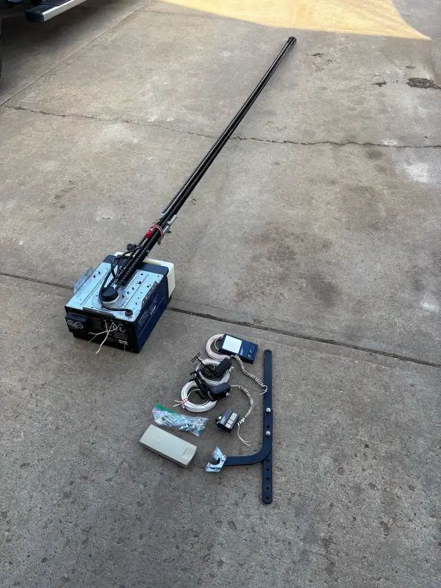 8’ Garage Door Opener - Photo 4