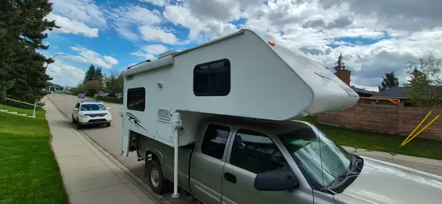 Lance Camper - Photo 2