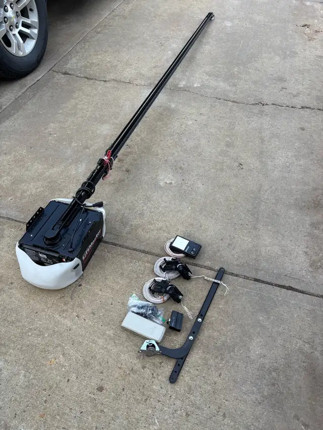 7’ Garage Door Opener - Photo 4