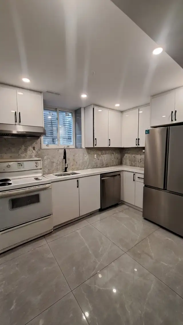 New Renovated Rooms Near Go Station, HWY, Airport, Hospital $850