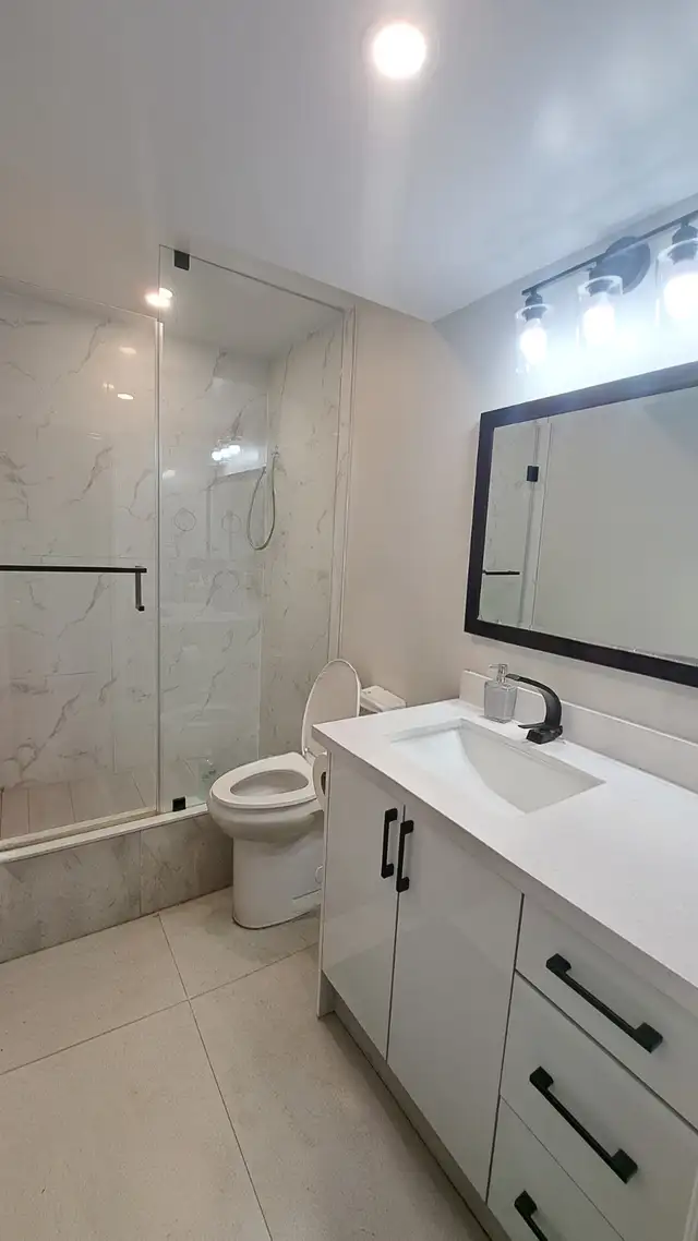 New Renovated Rooms Near Go Station, HWY, Airport, Hospital $850 - Photo 3