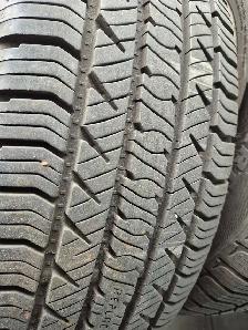 4 pneus d'été 225/70/R16 avec jantes