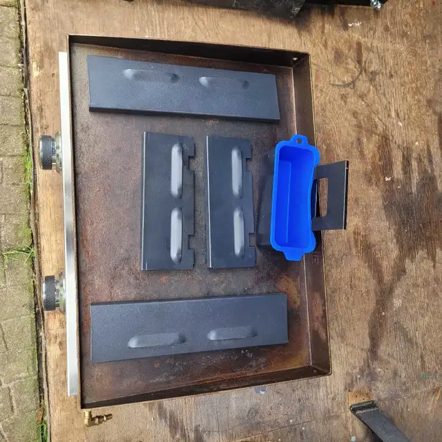 Blackstone Grill - Photo 3