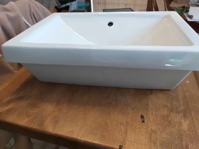 bathroom sink - Photo 4