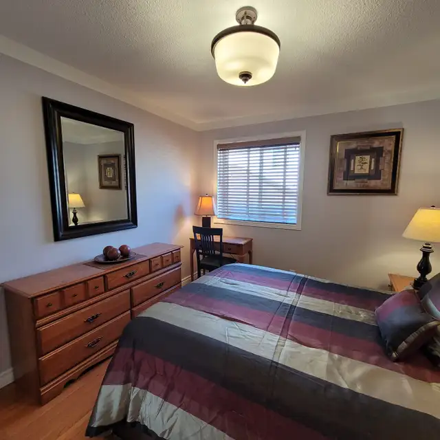 Room in Quiet, Neat South End Home - Photo 3