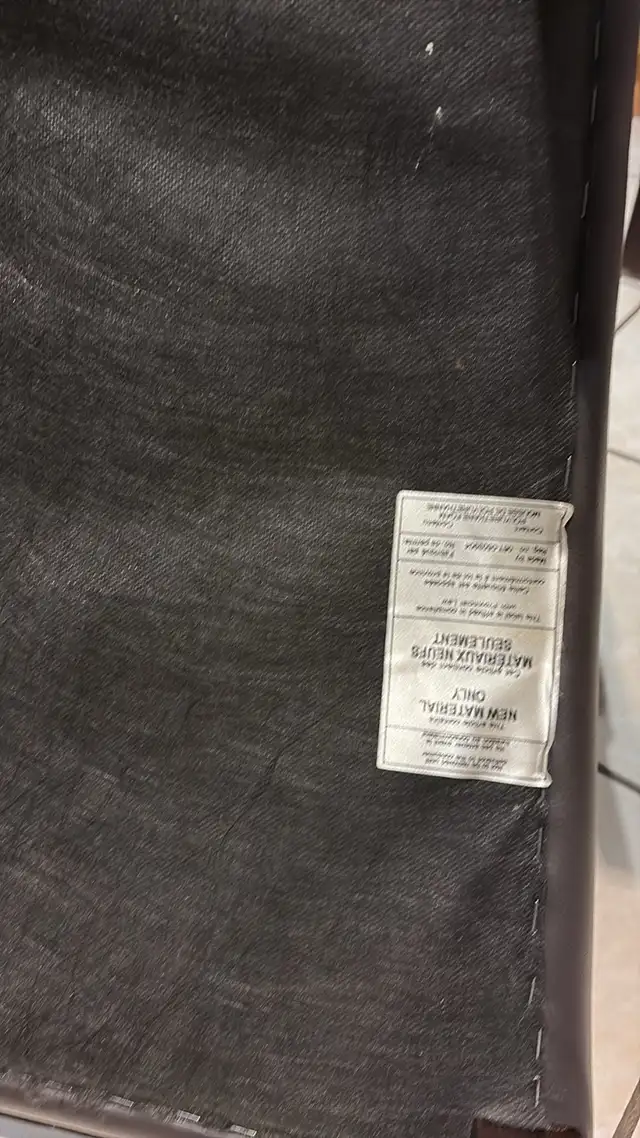 Kitchen table and 8 Chairs - Photo 4