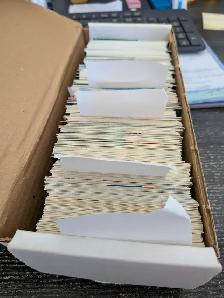 Box of 400 1993-96 Parkhurst Ice, Emerald, Gold hockey cards - Photo 2