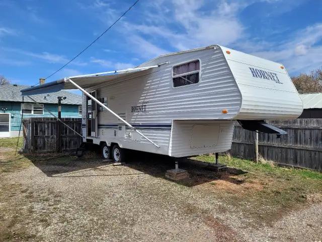 2003 keystone hornet fifth wheel
