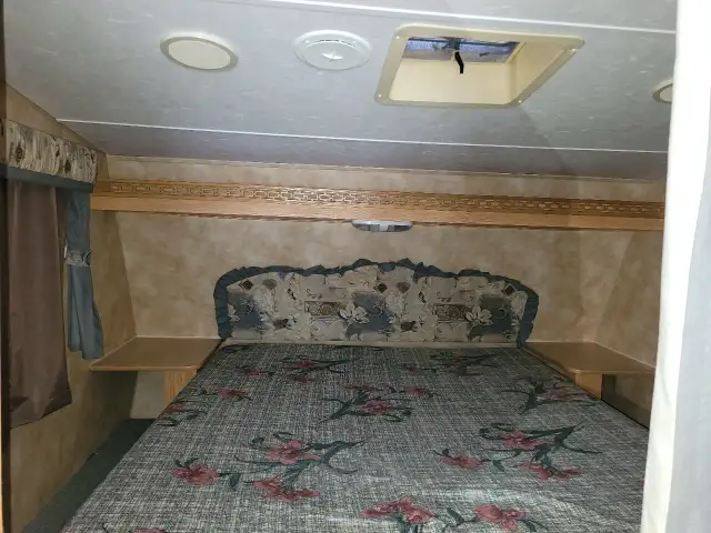 2003 keystone hornet fifth wheel - Photo 9