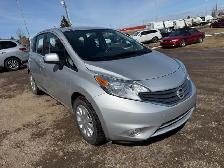 2014 Nissan Versa Note Auto - back up camera - low km's only 103 - Photo 6